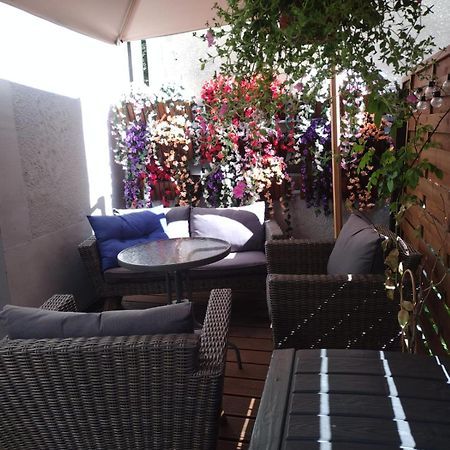Appartement Apartament Antresola Drzewna à Zielona Góra Extérieur photo