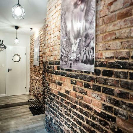 Appartement Apartament Antresola Drzewna à Zielona Góra Extérieur photo