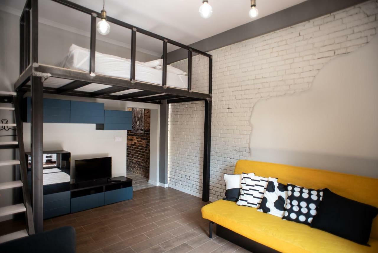 Appartement Apartament Antresola Drzewna à Zielona Góra Extérieur photo