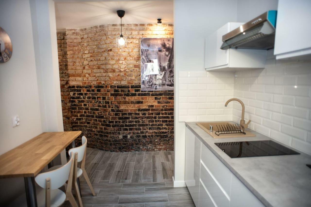 Appartement Apartament Antresola Drzewna à Zielona Góra Extérieur photo
