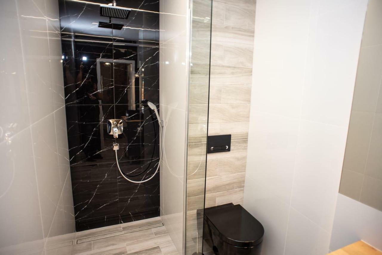 Appartement Apartament Antresola Drzewna à Zielona Góra Extérieur photo