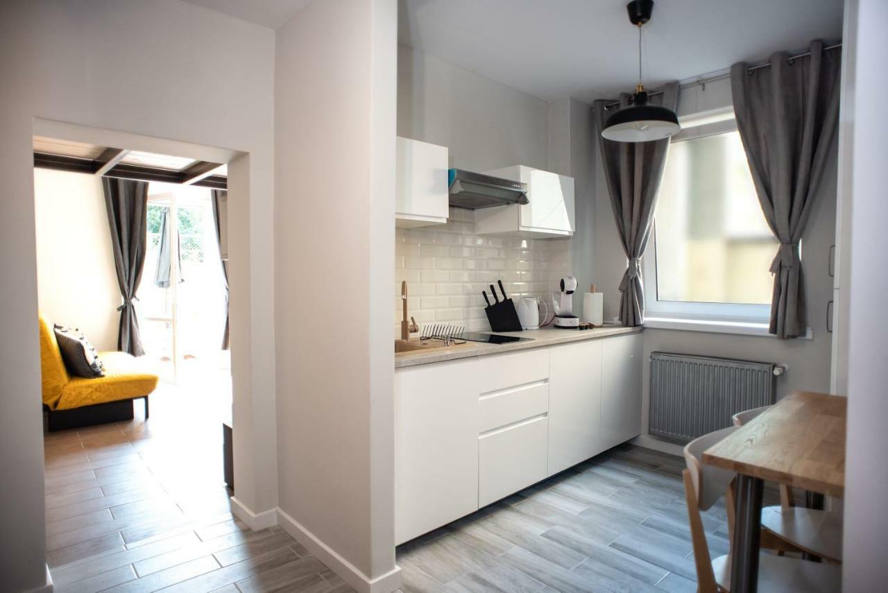 Appartement Apartament Antresola Drzewna à Zielona Góra Extérieur photo
